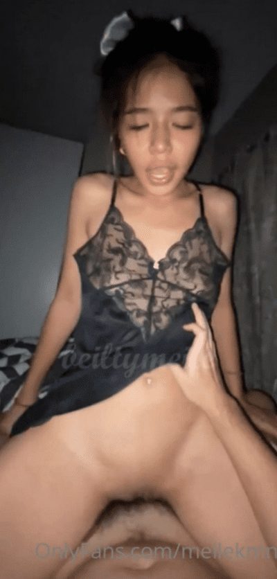 เห็นหีแล้วตกใจเลย โธ่….พ่อขวัญอ่อน เห็นหีแล้วตกใจเลย โธ่….พ่อขวัญอ่อน