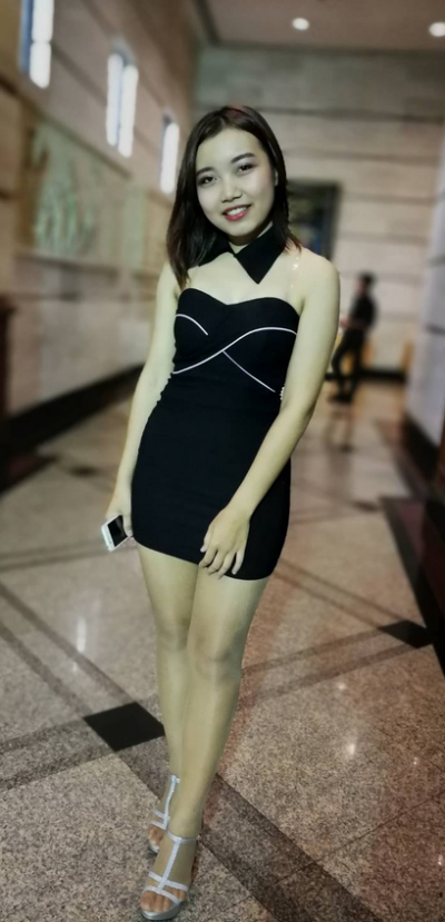 น้องมะเฟือง เจอกับแตงกวาซะแล้ว น้องมะเฟือง เจอกับแตงกวาซะแล้ว