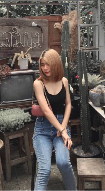 นักศึกษาถ่ายคลิป อาบน้ำโชว์หุ่นน่าเย็ด