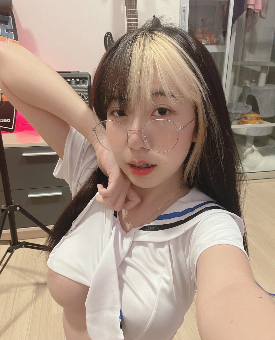 คลิปหลุดน้องฮาย Onlyfans - Highsstn กับงานเย็ดในชุดนอน (ที่ไม่น่าจะได้นอน) สุดยั่วลายลูกไม้สีดำเริงรักกับแฟนหนุ่ม กระทุ้งทุกกระบวนท่า