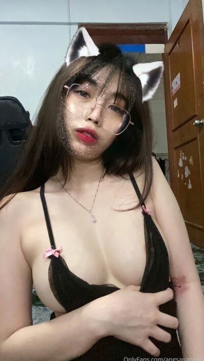 คลิปหลุดOnlyfans  moohkrob น้องหมูกรอบสาวขี้เงี่ยนมาขอเย็ดกับแฟนหนุ่มร่อนเอวโครตดีลีลาเด็ดๆแบบนี้หายาก