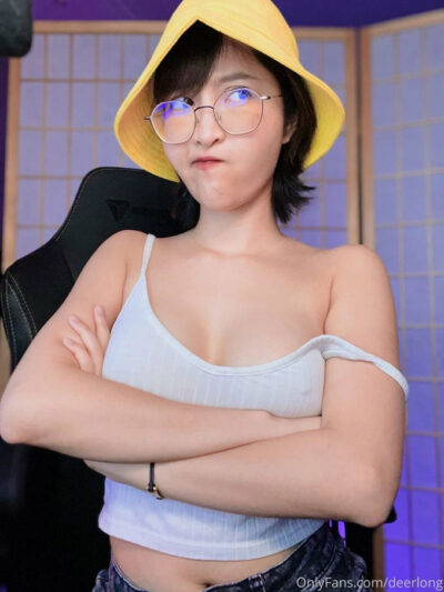 คลิปหลุดOnlyfans Deerlong น้องกวางสาวเอวดีมาโชว์ลีลาขึ้นขย่มเย็ดแฟนหนุ่มนมอย่างเด้งร่อนเอวโครตดี
